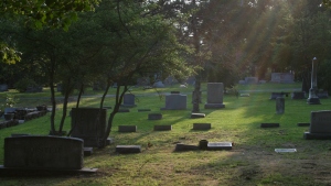 2008-07-21_Old_Chapel_Hill_Cemetery_2
