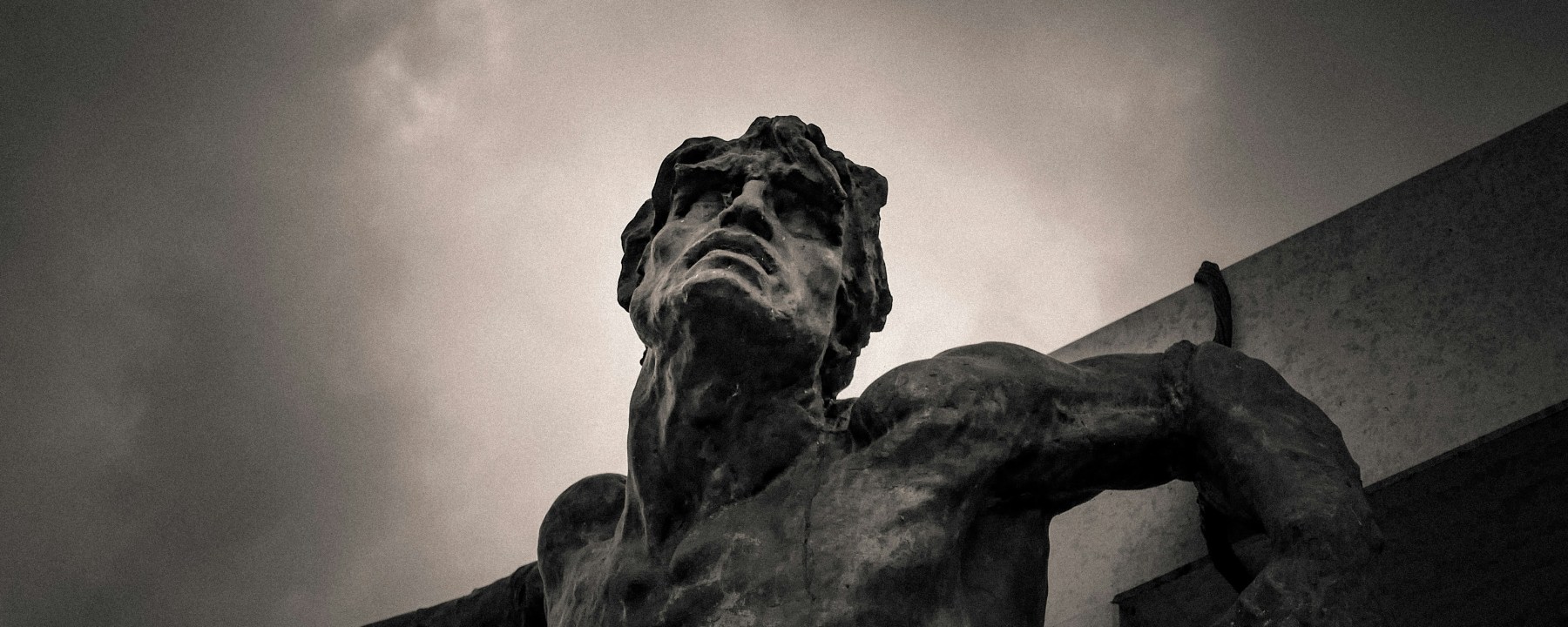 Painful depiction of Christ looking up on the cross